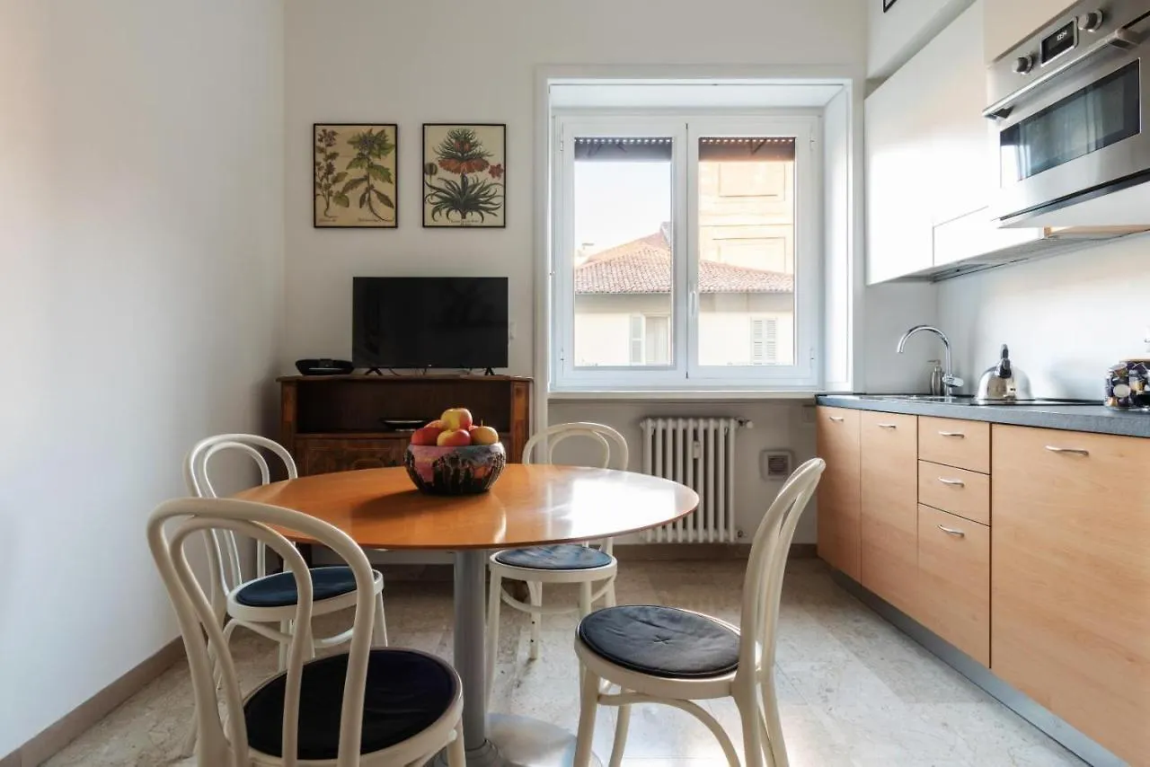La Casa Colorata - Flats In Milan - Porta Romana Apartment