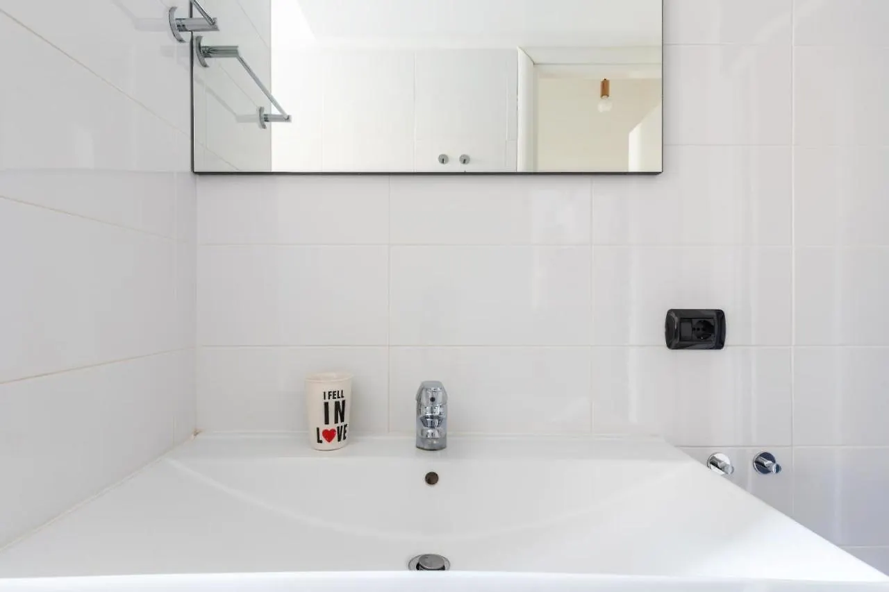 La Casa Colorata - Flats In Milan - Porta Romana 0*,  Italy